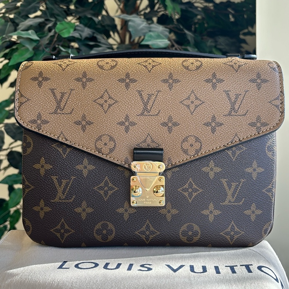 NWT  Louis Vuitton Pochette Métis Monogram Reverse Bag - Picture 3 of 17